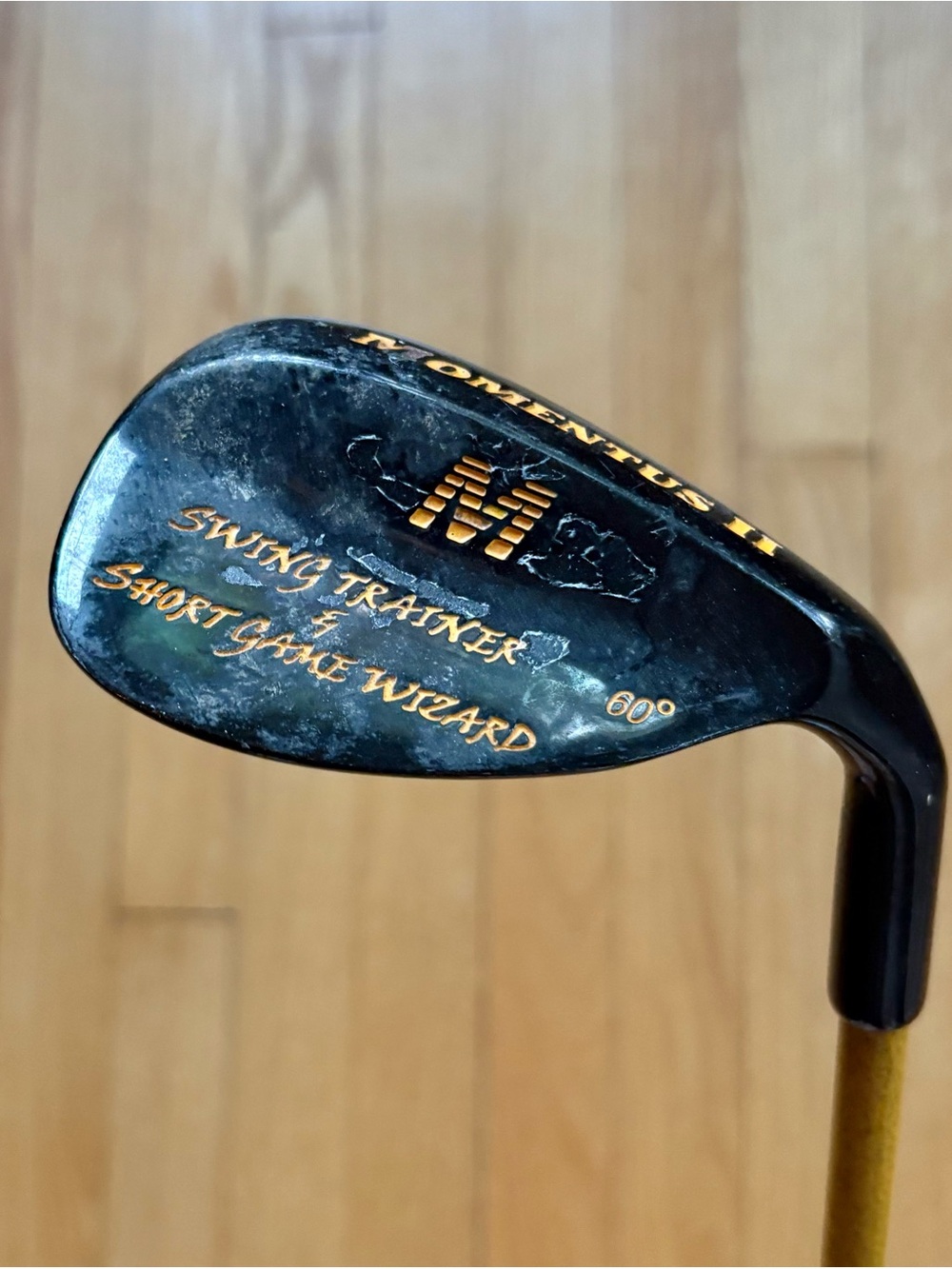 Momentus Golf Swing Trainer Short Game Wizard 60 Degree Golf Wedge Right Hand